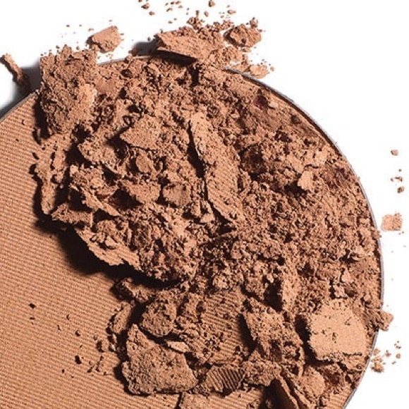 Bobbi Brown Makeup New Bobbi Brown Bronzer Poshmark